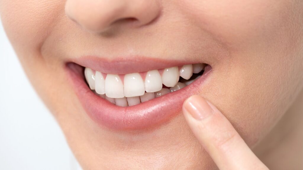 Foods That Naturally Whiten Your Teeth